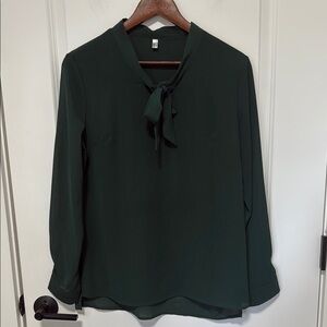 ACEVOG Women’s Long Sleeve Green Blouse with Bow size Medium